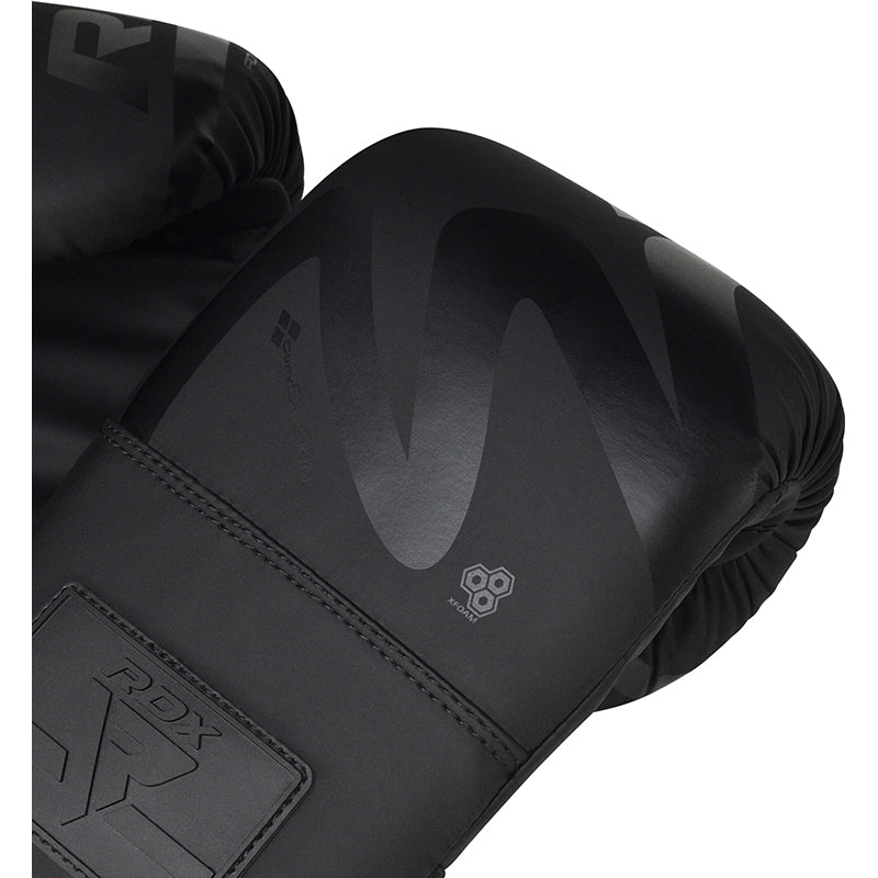 Guantes de bolsa RDX F15 Noir de 4 oz de color negro